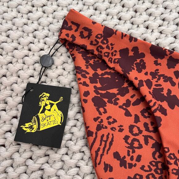 Skatie X Salty Blonde• ‘Cheryl’ Bottom in UTICA - Picture 5 of 14